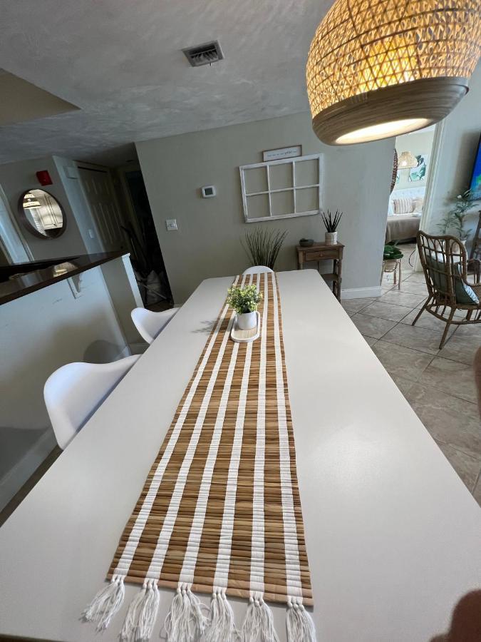 Beach Oasis 704 Lovely Daytona Ocean Front For 5 Sleeps Up To 12 Daytona Beach Zewnętrze zdjęcie
