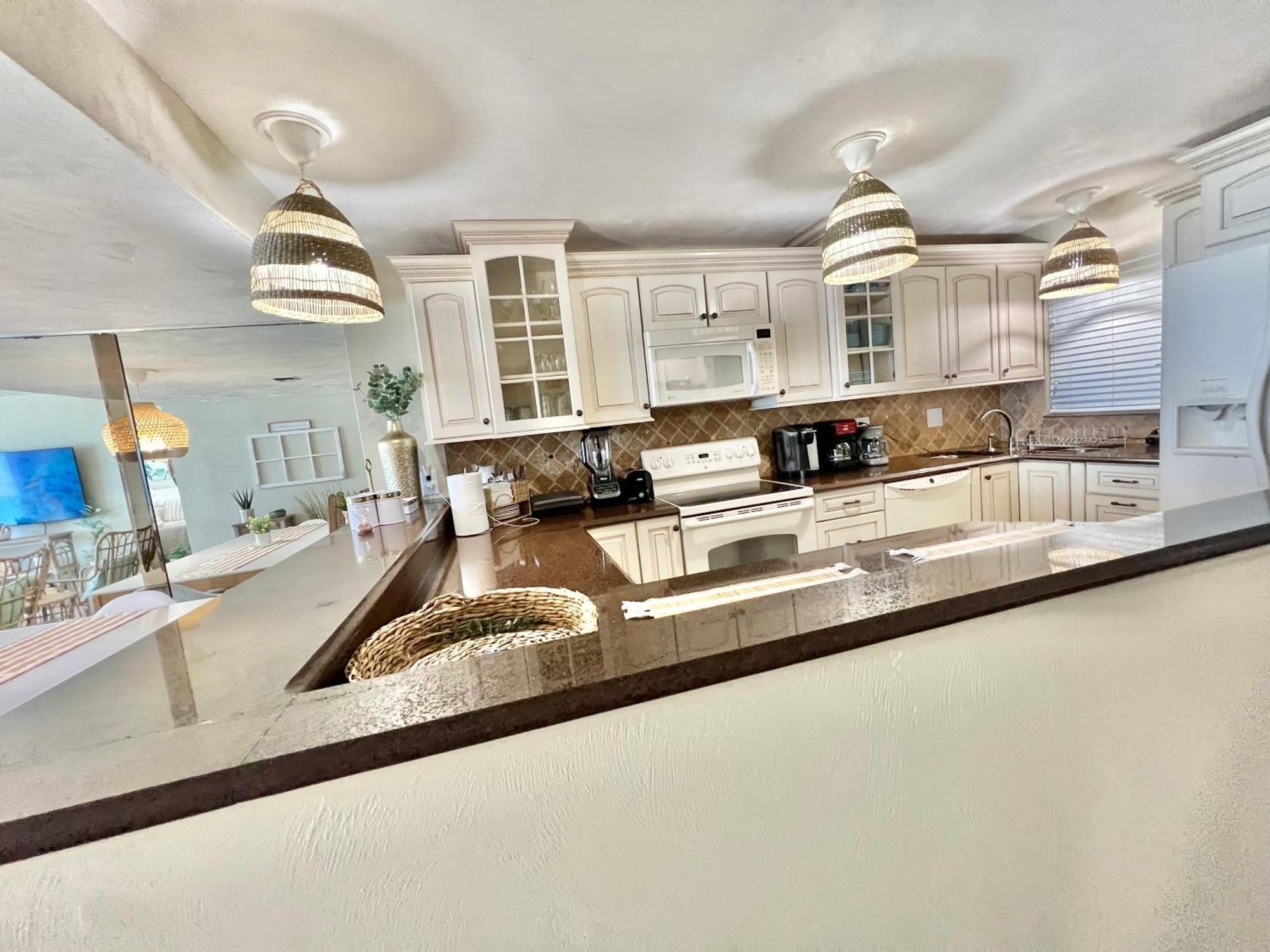 Beach Oasis 704 Lovely Daytona Ocean Front For 5 Sleeps Up To 12 Daytona Beach Zewnętrze zdjęcie