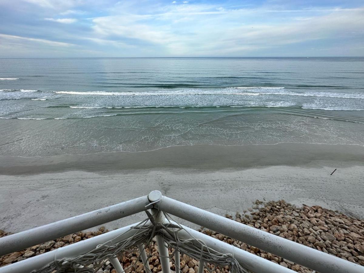 Beach Oasis 704 Lovely Daytona Ocean Front For 5 Sleeps Up To 12 Daytona Beach Zewnętrze zdjęcie